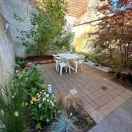 Βίλα Large Quiet Whole House Near Historic Centre Γάνδη