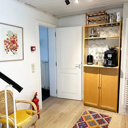 Βίλα Large Quiet Whole House Near Historic Centre Γάνδη